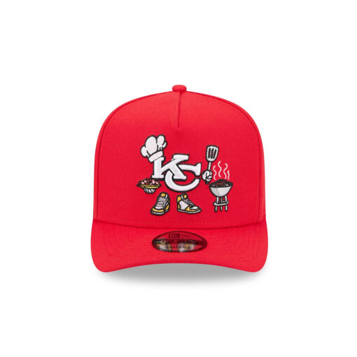 Kansas City Chiefs Cartoon Grill Side Patch Fitted Cap in Red Kansas City Chiefs Cartoon Grill Side Patch Fitted Cap in Red
