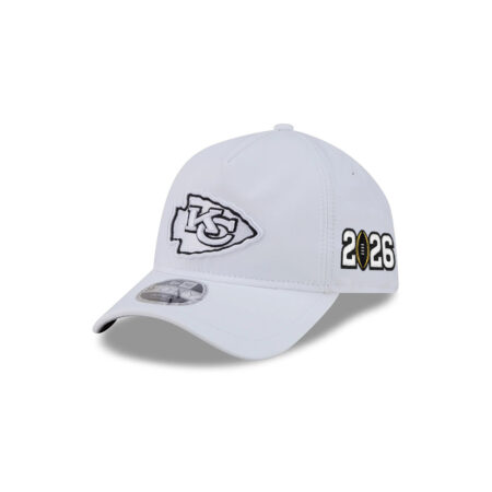 Kansas City Chiefs Clean Game Day Snapback Cap in White