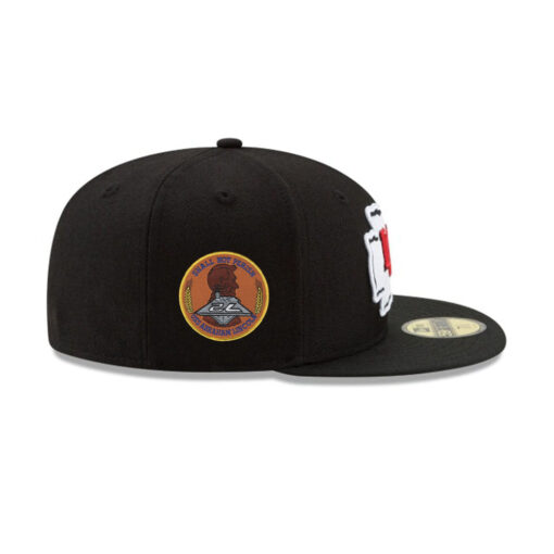 Kansas City Chiefs Fitted Cap in Black