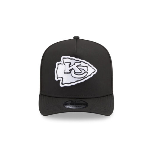 Kansas City Chiefs Weatherproof Snapback Cap in Black