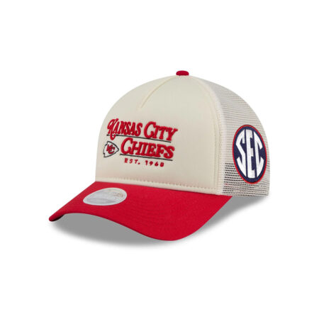 Kansas City Chiefs Women’s Retro Trucker Cap in White