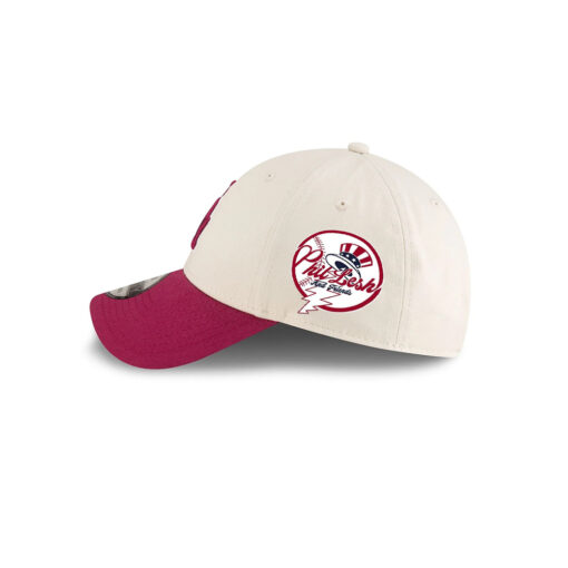 Los Angeles Dodgers Beet Script Snapback Cap in Cream