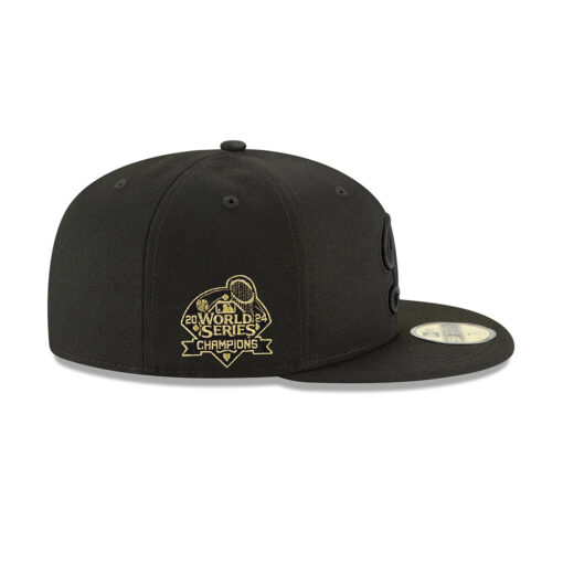 Los Angeles Dodgers Blackout Alt Champions Fitted Cap in Black