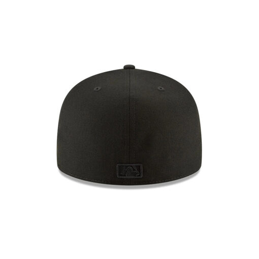 Los Angeles Dodgers Blackout Champions Fitted Cap in Black
