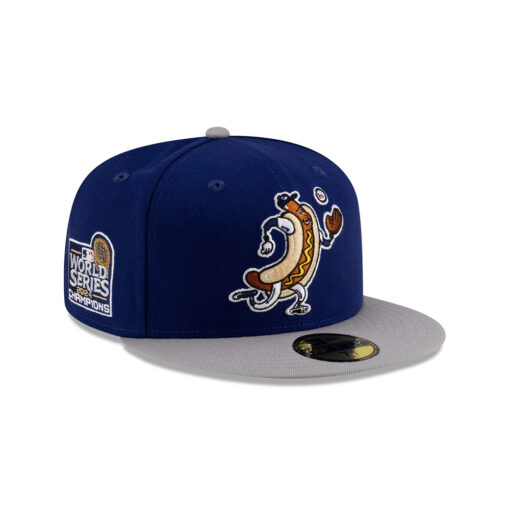 Los Angeles Dodgers Mascot Fitted Cap in Blue