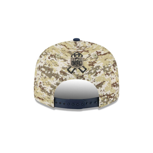 New England Patriots 2025 Salute to Service Fan Gear Snapback Cap