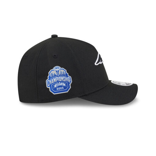 New England Patriots Black and White Snapback Cap in Black and White