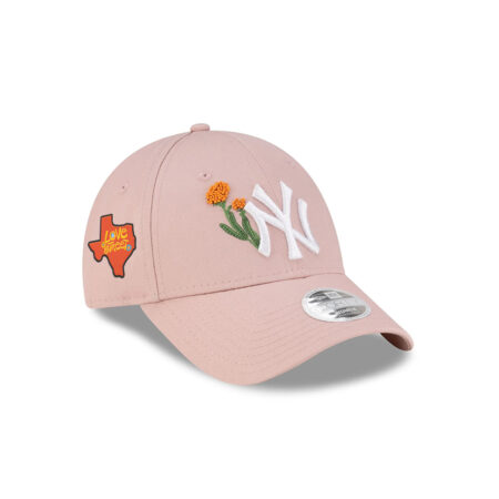 New York Yankees Beaded Floral Women’s Adjustable Cap in Pastel Pink