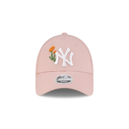 New York Yankees Beaded Floral Women’s Adjustable Cap in Pastel Pink New York Yankees Beaded Floral Women’s Adjustable Cap in Pastel Pink