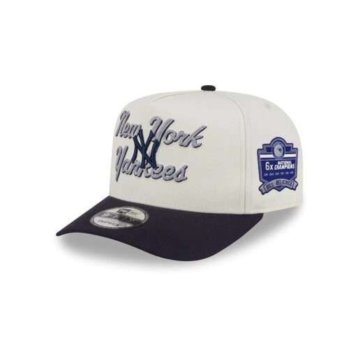 New York Yankees Chainstitch Snapback in Cream