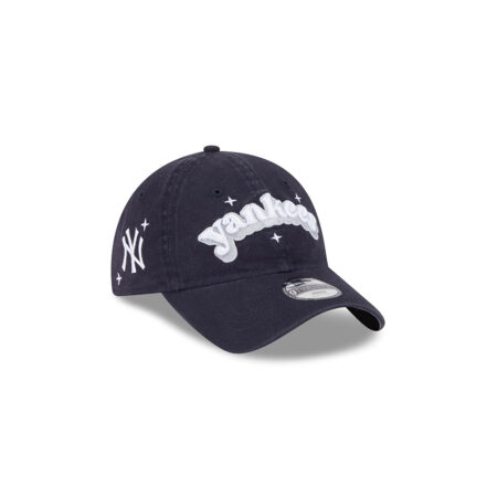 New York Yankees Cheer Adjustable Cap in Black