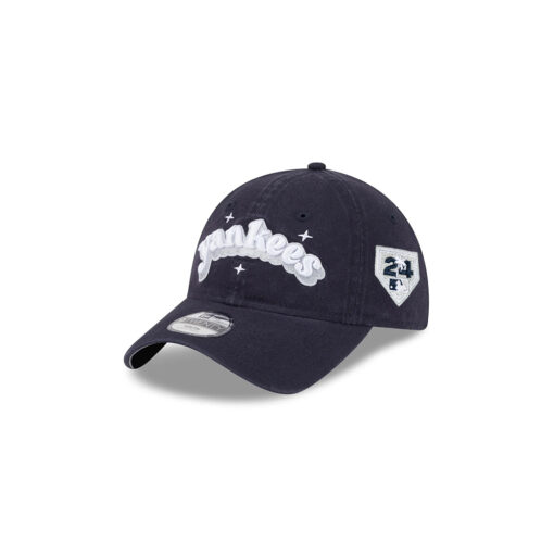 New York Yankees Cheer Adjustable Cap in Black