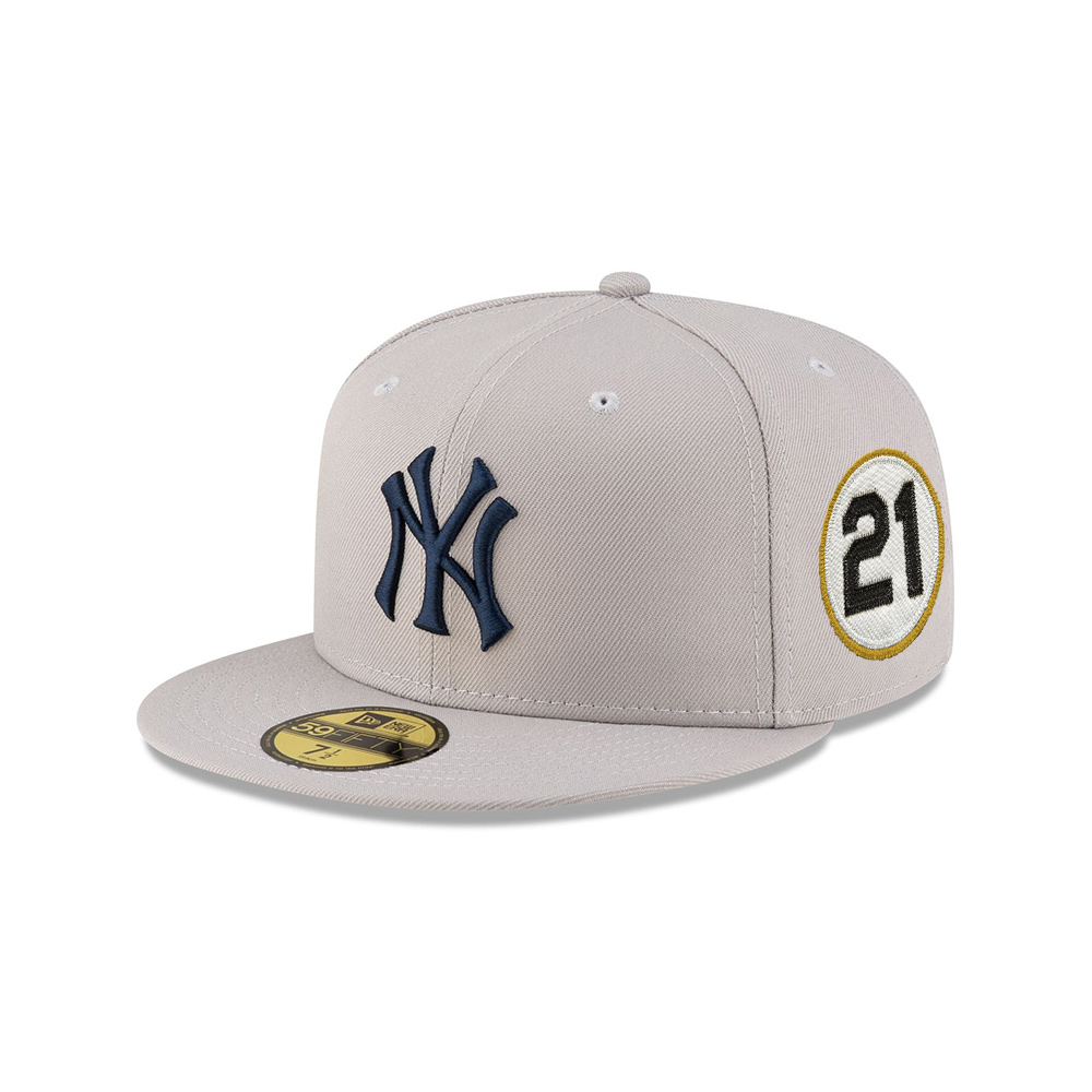 New York Yankees City Phrase Fitted Cap in Gray New York Yankees City Phrase Fitted Cap in Gray