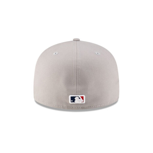 New York Yankees City Phrase Fitted Cap in Gray New York Yankees City Phrase Fitted Cap in Gray