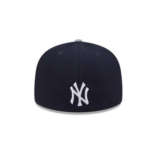New York Yankees Classic Tone Fitted Cap in Black
