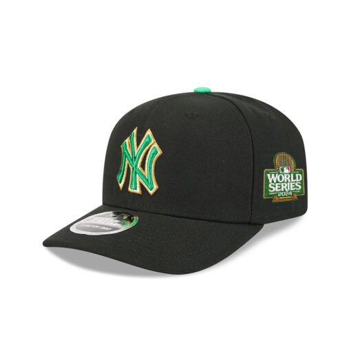 New York Yankees Clover Patch Stretch-Snap in Black