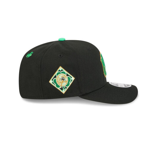 New York Yankees Clover Patch Stretch-Snap in Black