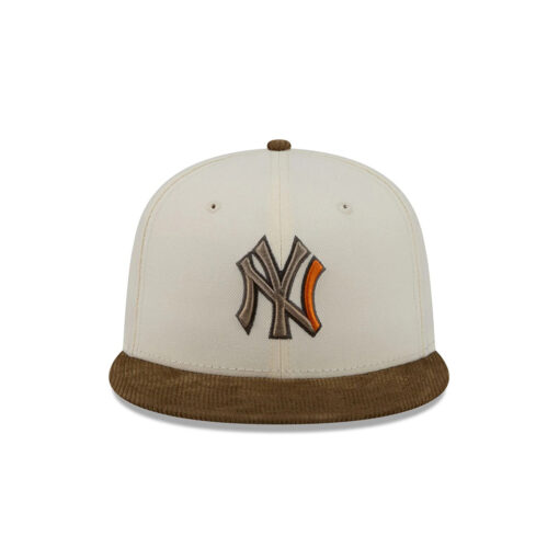 New York Yankees Corduroy Chrome Fitted Cap in Cream