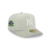New York Yankees Crinkle Texture Fitted Cap in Light Grey