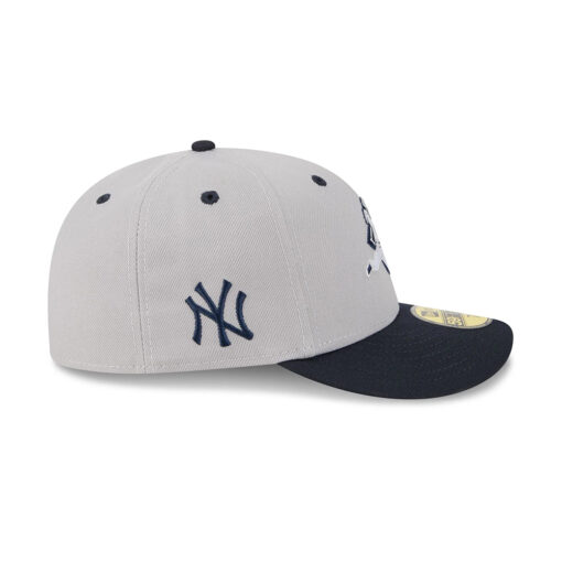 New York Yankees Derek Jeter Number Fitted Cap in Gray New York Yankees Derek Jeter Number Fitted Cap in Gray