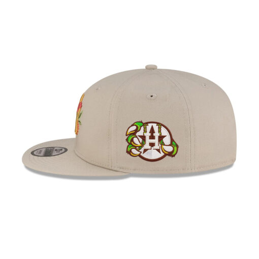 New York Yankees Floral Snapback in Ivory Cream