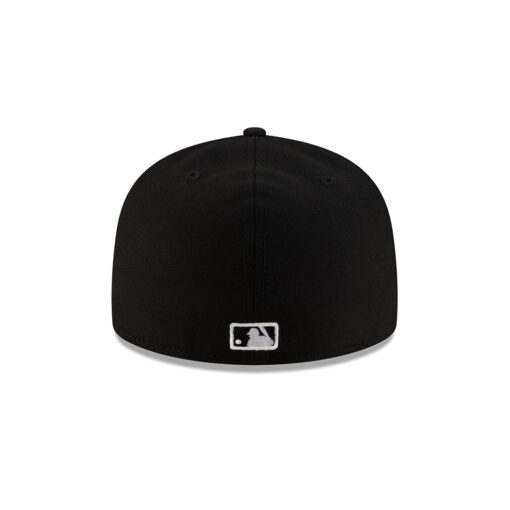 New York Yankees Front Patch Fitted Cap in Black