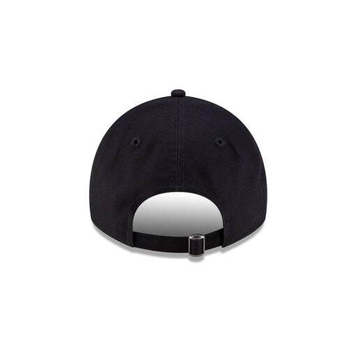 New York Yankees Hidden Pigeon Adjustable Cap in Black