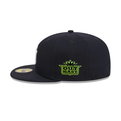 New York Yankees Leather Patch Fitted Cap in Black New York Yankees Leather Patch Fitted Cap in Black
