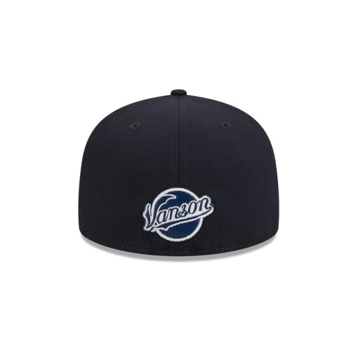 New York Yankees Leather Patch Fitted Cap in Black New York Yankees Leather Patch Fitted Cap in Black