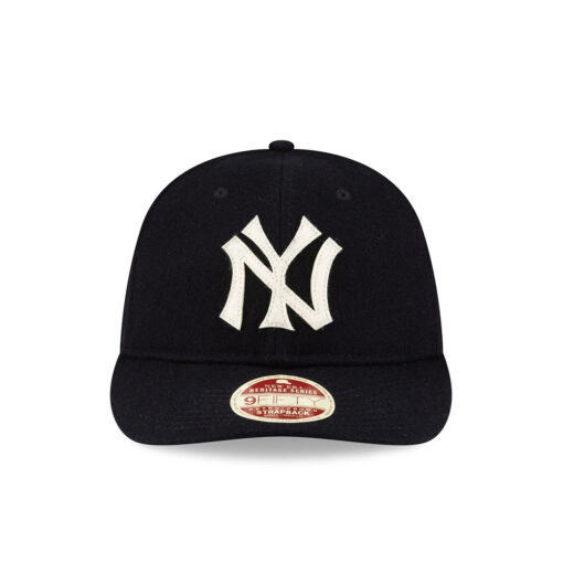 New York Yankees Melton Wool Heritage Strapback in Black
