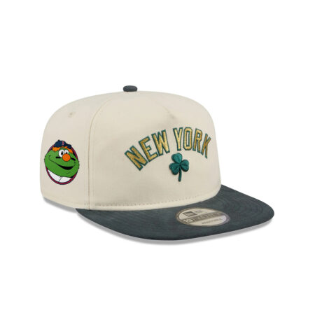 New York Yankees Metallic Logo Adjustable Cap in Cream