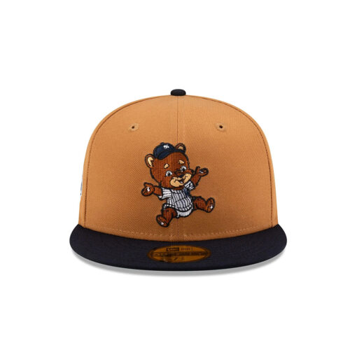 New York Yankees Mini Mascot Fitted Cap in Brown New York Yankees Mini Mascot Fitted Cap in Brown