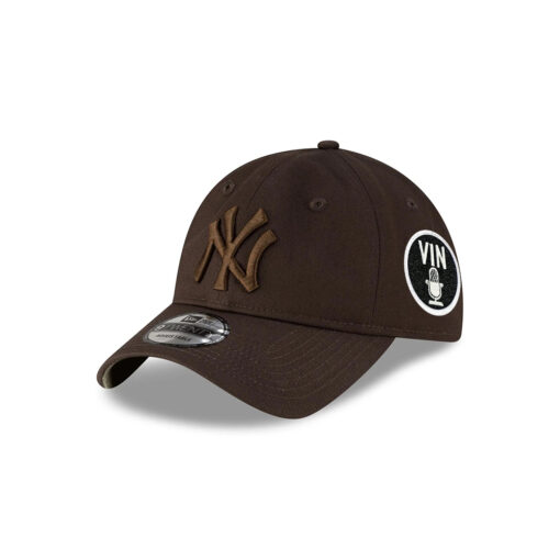 New York Yankees Monochrome Adjustable Cap in Brown New York Yankees Monochrome Adjustable Cap in Brown