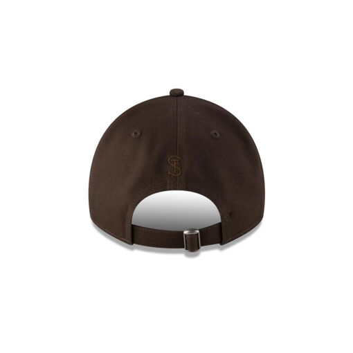 New York Yankees Monochrome Adjustable Cap in Brown New York Yankees Monochrome Adjustable Cap in Brown