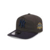 New York Yankees Nylon Adjustable Cap in Black