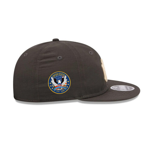 New York Yankees Nylon Retro Crown Adjustable Cap in Black