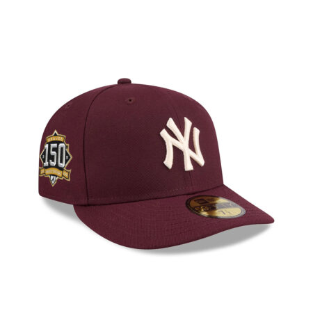 New York Yankees Pre-Curve Fitted Cap in Maroon