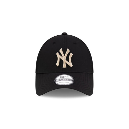 New York Yankees Recycled Adjustable Cap in Black