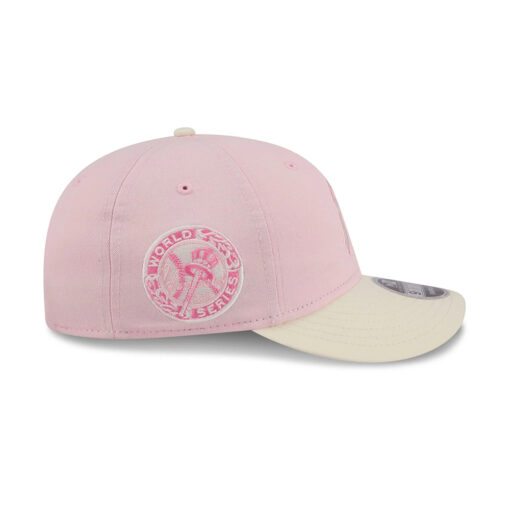 New York Yankees Retro Crown Snapback in Light Pink