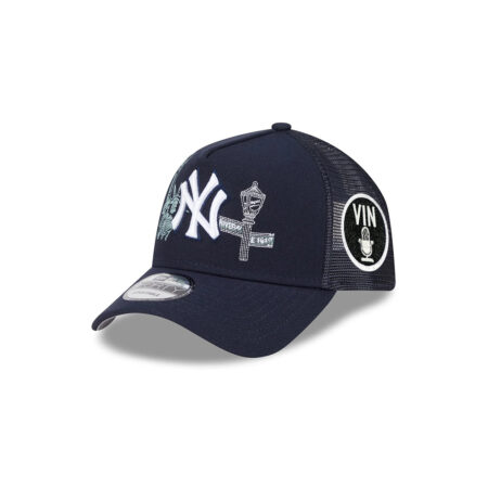 New York Yankees State Outline Trucker Cap in Black