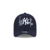 New York Yankees State Outline Trucker Cap in Black