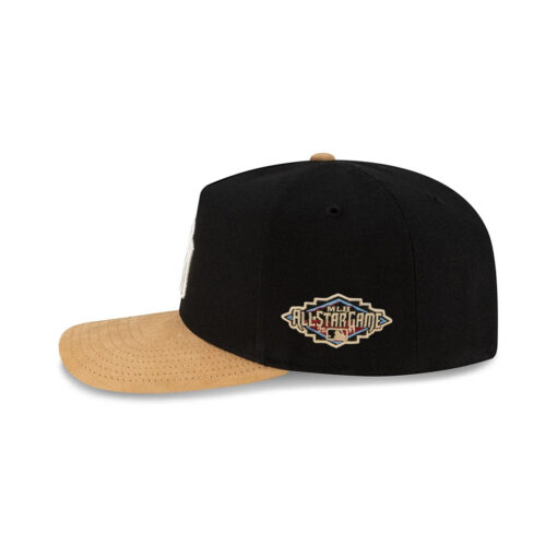 New York Yankees Suede Visor Snapback in Black Camel New York Yankees Suede Visor Snapback in Black Camel