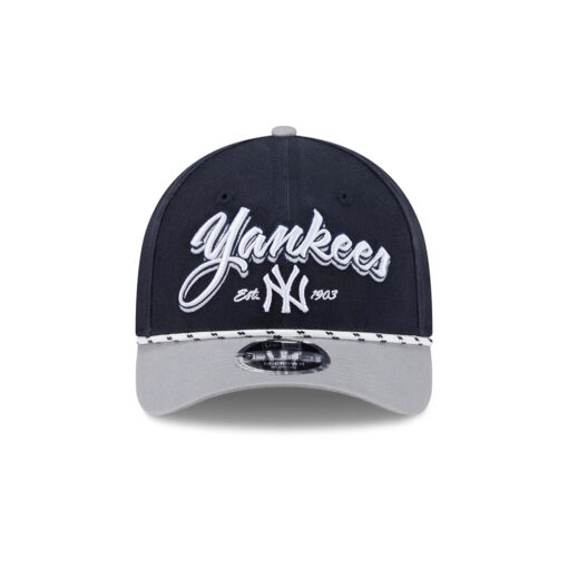 New York Yankees Team Loyal Snapback in Black New York Yankees Team Loyal Snapback in Black