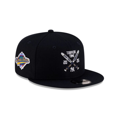 New York Yankees Torpedo Graphic Snapback in Black