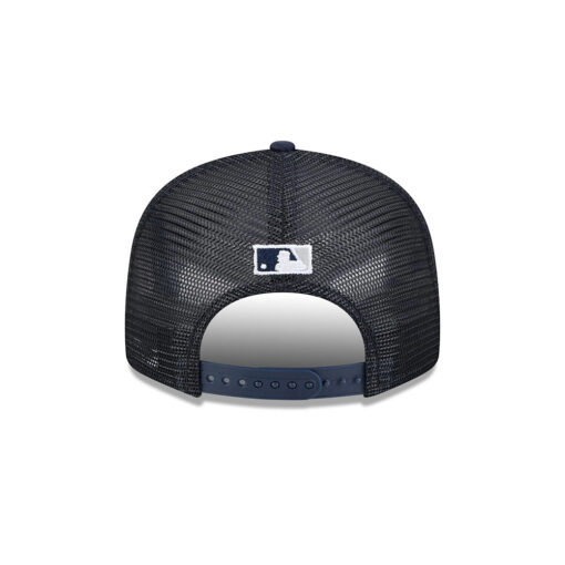 New York Yankees Trophy Pack Trucker Cap in Navy New York Yankees Trophy Pack Trucker Cap in Navy