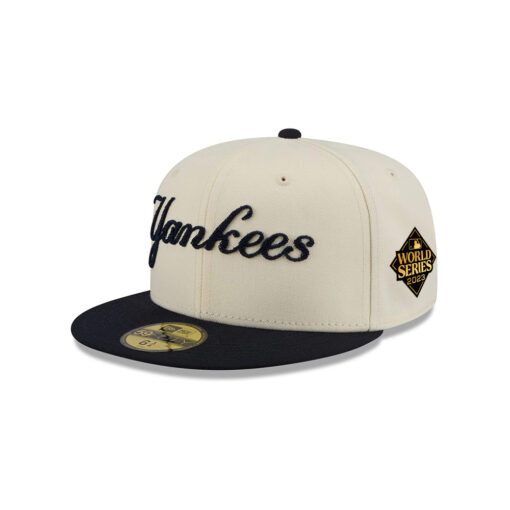 New York Yankees Two-Tone Stitch Fitted Cap in Cream