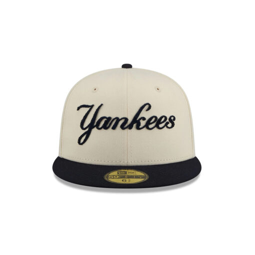 New York Yankees Two-Tone Stitch Fitted Cap in Cream