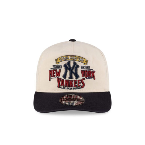 New York Yankees Washed Graphic Adjustable Cap in Chrome Navy New York Yankees Washed Graphic Adjustable Cap in Chrome Navy