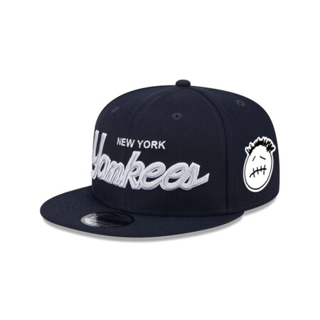 New York Yankees Wordmark Snapback in Black