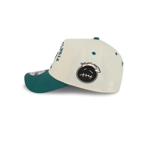 Philadelphia Eagles Arched Snapback Cap in Chrome White Philadelphia Eagles Arched Snapback Cap in Chrome White